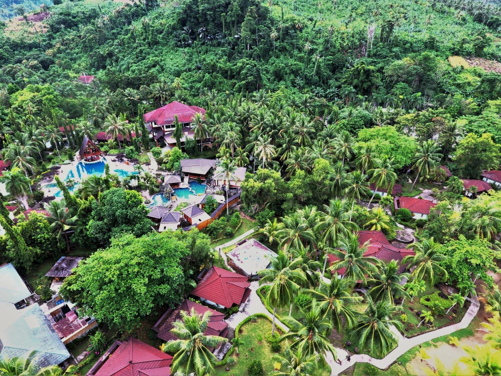 Tasik Ria Resort Manado Exterior foto