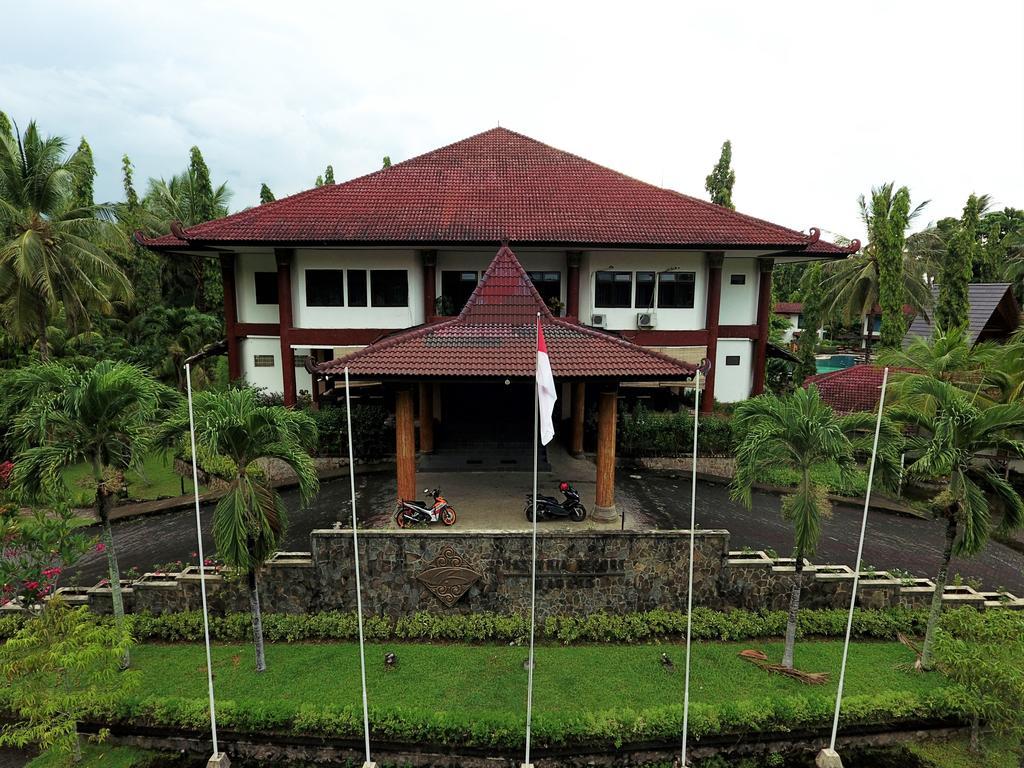 Tasik Ria Resort Manado Exterior foto