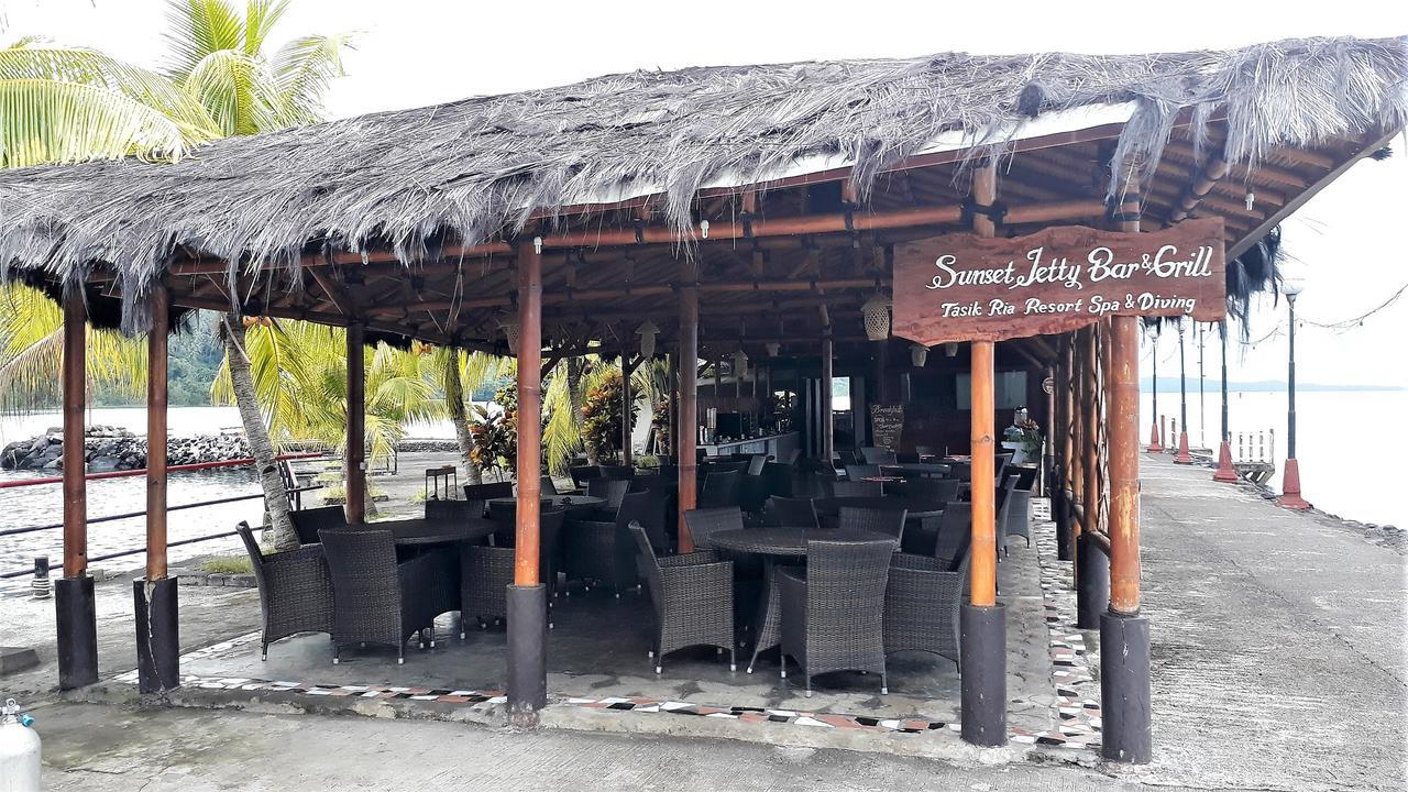 Tasik Ria Resort Manado Exterior foto